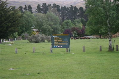 Strath Taieri - Rock and Pillar Range pix by Ron Sim