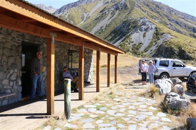 Macaulay Hut - Shirley Taylor photography