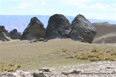 Leaning Rock / Rees Valley - Shirley Taylor